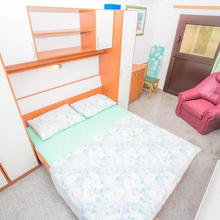 Jadranka プリモシュテン