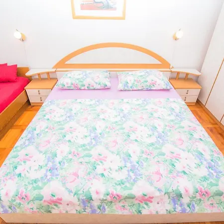 Jadranka アパート *