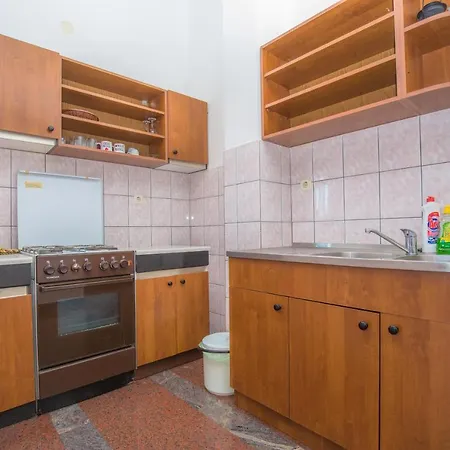 Jadranka Apartment *