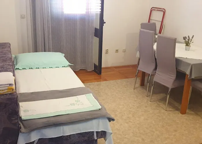 Jadranka * Примоштен