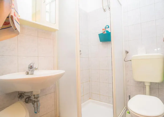 Jadranka Апартаменты Примоштен