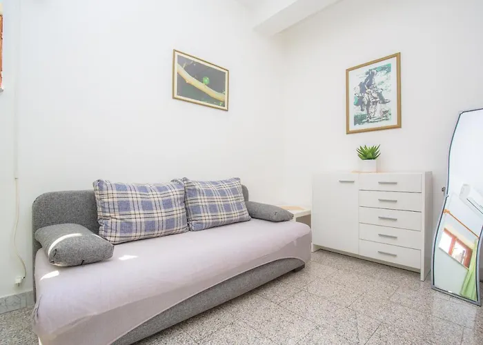 Апартаменты Jadranka Примоштен